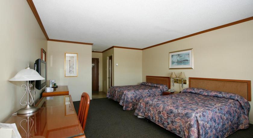 Balmoral Motel Hotel Thetford Mines Exterior photo